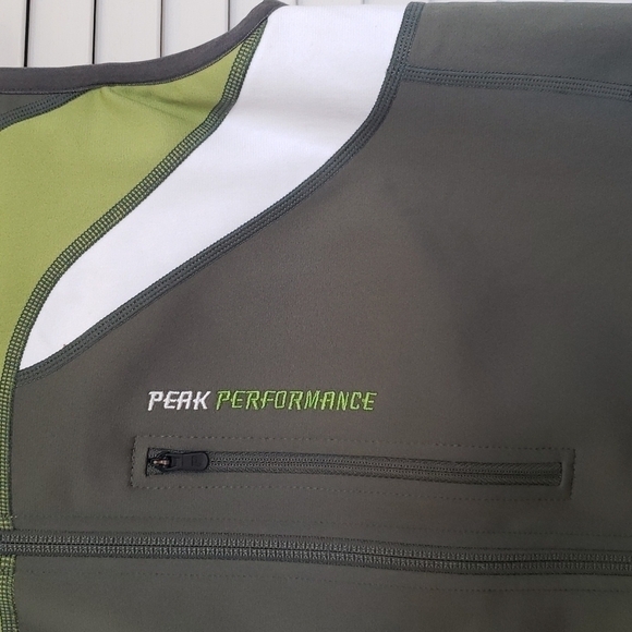 Peak Performance R&D Mid Layer Vest, Green Multi S - Picture 3 of 9